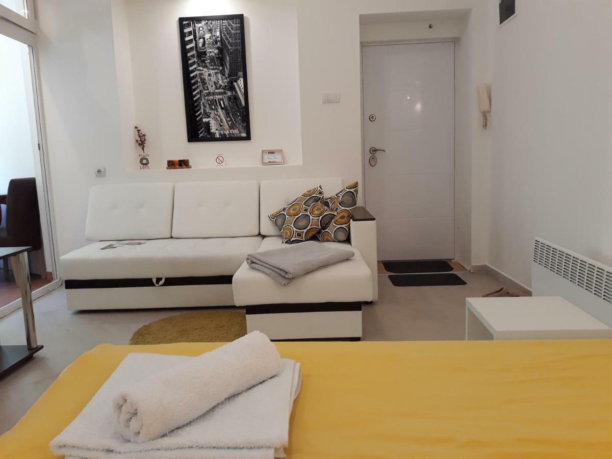 Appartamento White Pearl Belgrado Esterno foto
